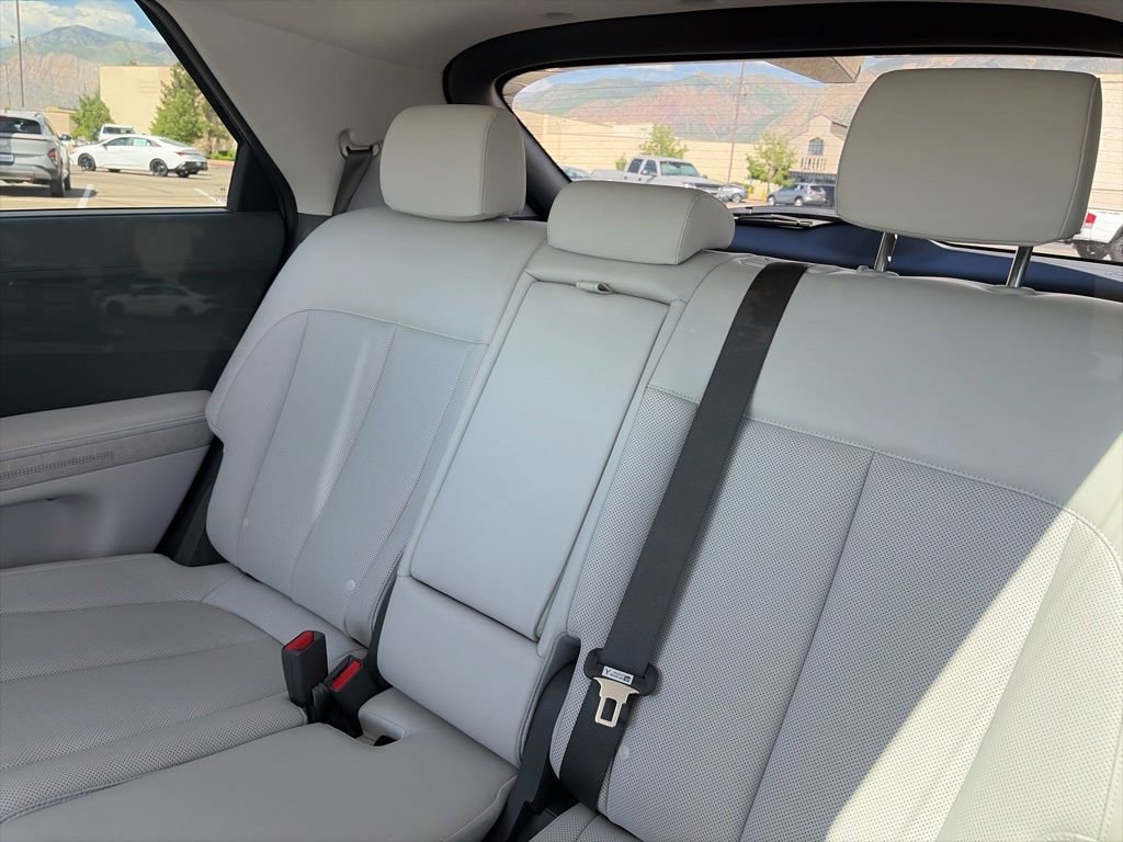 Used 2025 Hyundai Ioniq 5 Limited AWD/4WD image 30