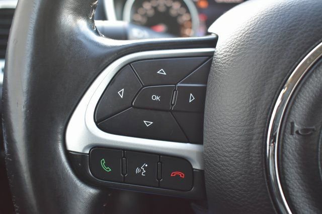 Used 2018 Jeep Compass Latitude w/ Popular Equipment Group image 19