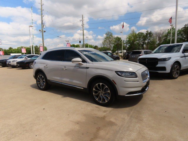 Certified 2023 Lincoln Nautilus Reserve w/ Luxury Package image 6