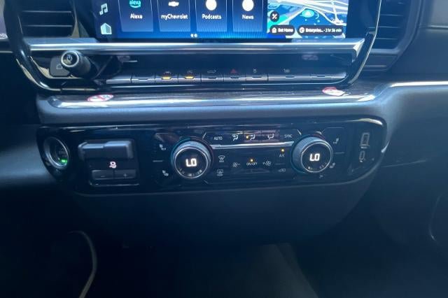 Used 2025 Chevrolet Silverado 1500 LT RWD image 30