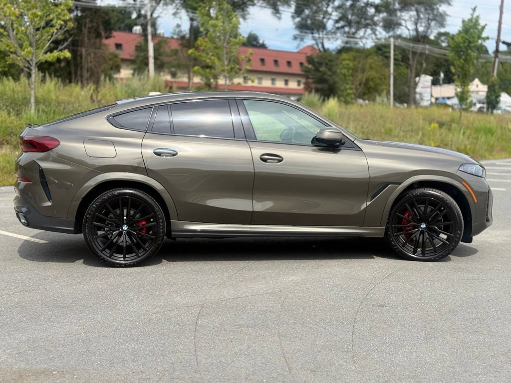Certified 2026 BMW X6 xDrive40i w/ Climate Comfort Package AWD/4WD image 7