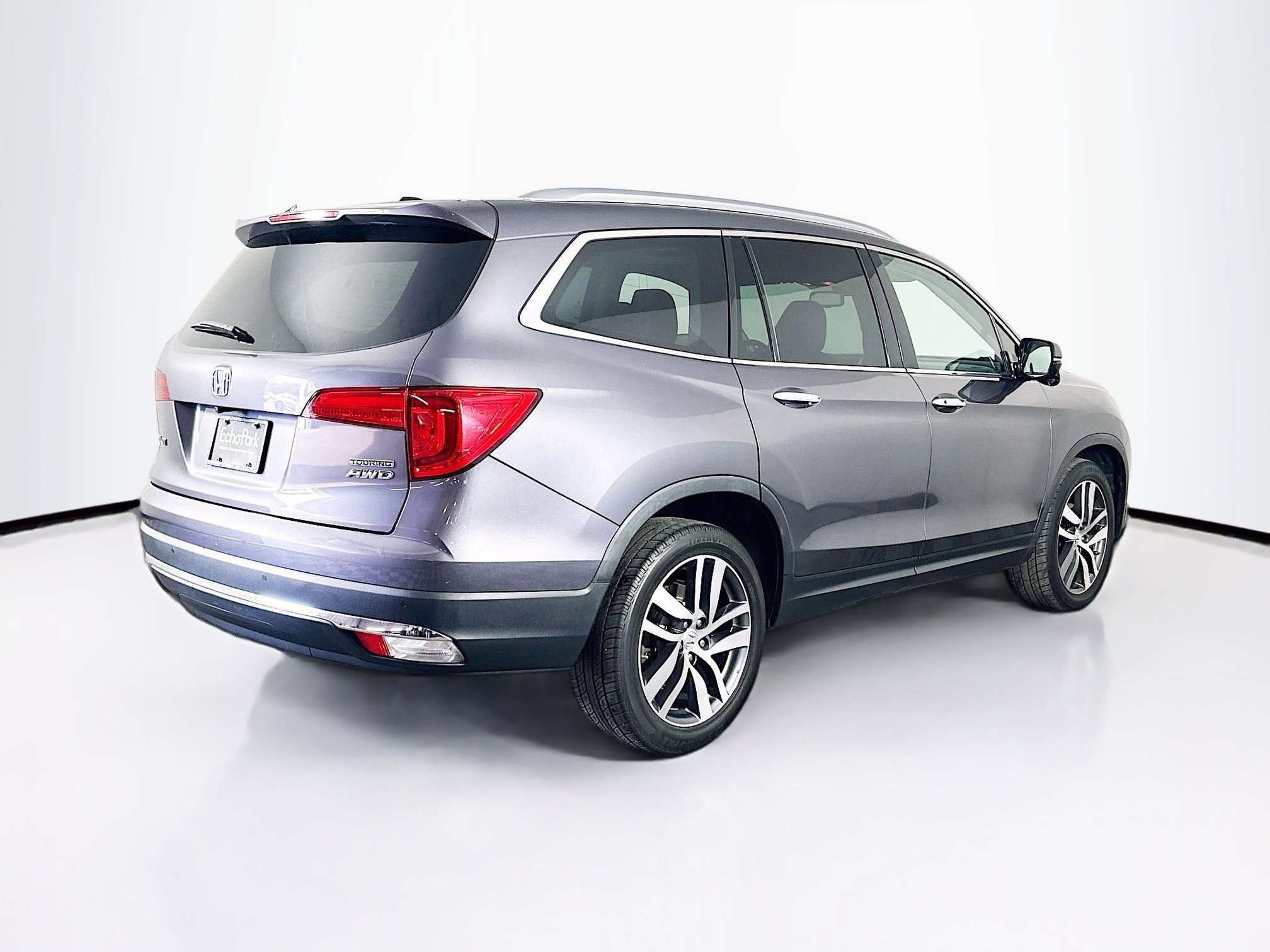 Used 2017 Honda Pilot Touring image 9