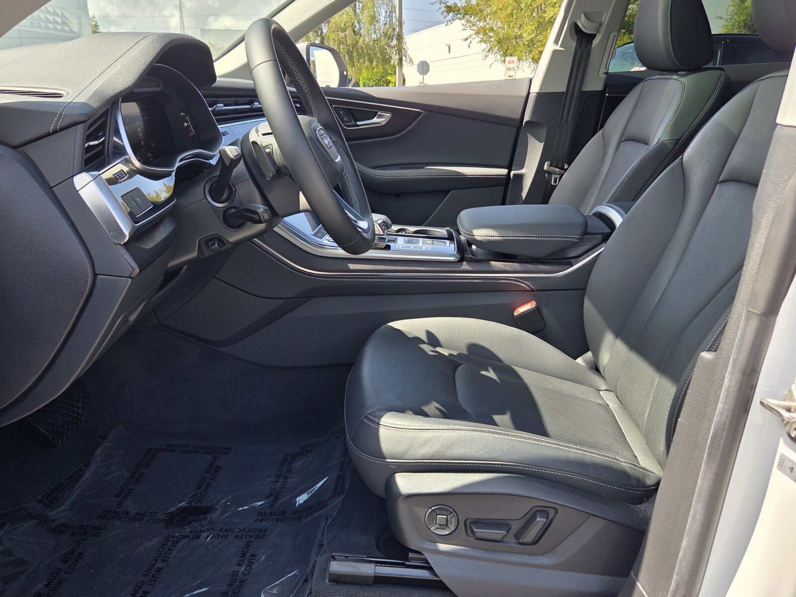 Used 2023 Audi Q8 Premium Plus AWD/4WD image 10