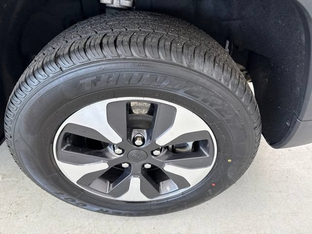 Used 2024 Jeep Grand Cherokee Limited 4xe AWD/4WD image 9