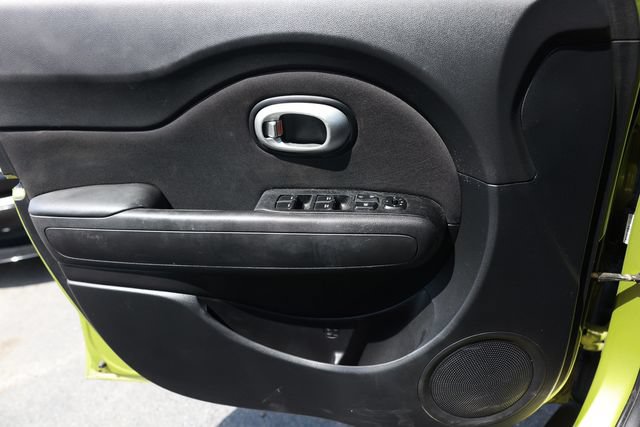 Used 2016 Kia Soul + FWD image 46