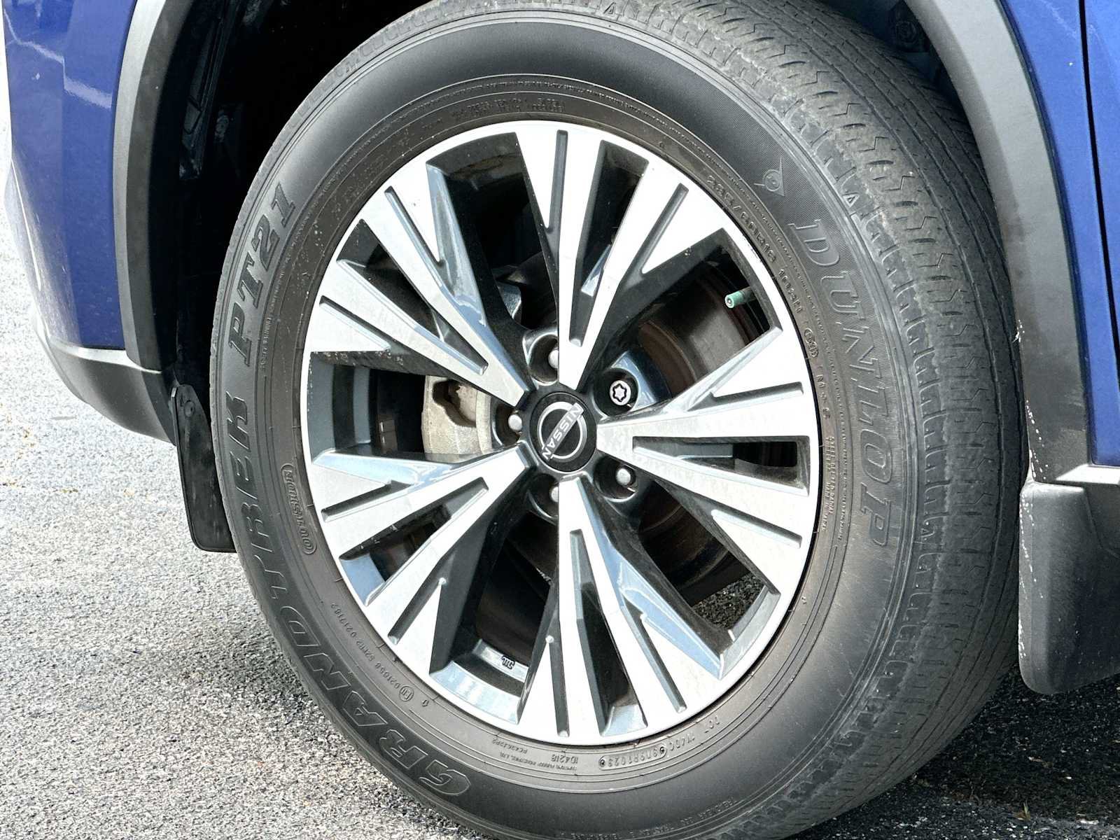 Used 2023 Nissan Rogue SV FWD image 11