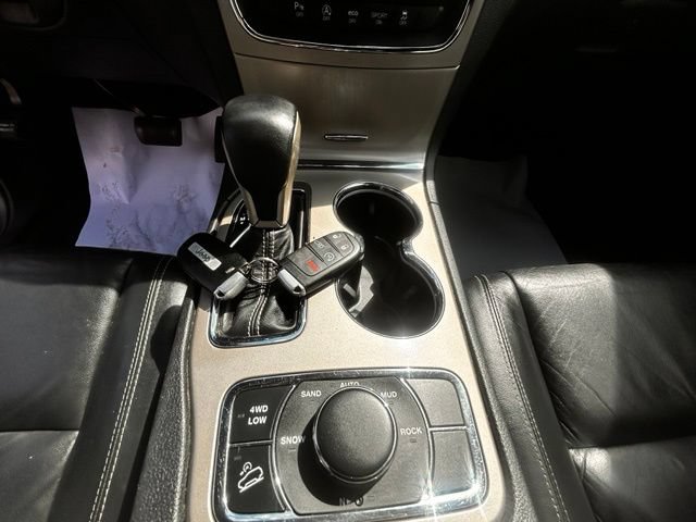Used 2017 Jeep Grand Cherokee Limited AWD/4WD image 26
