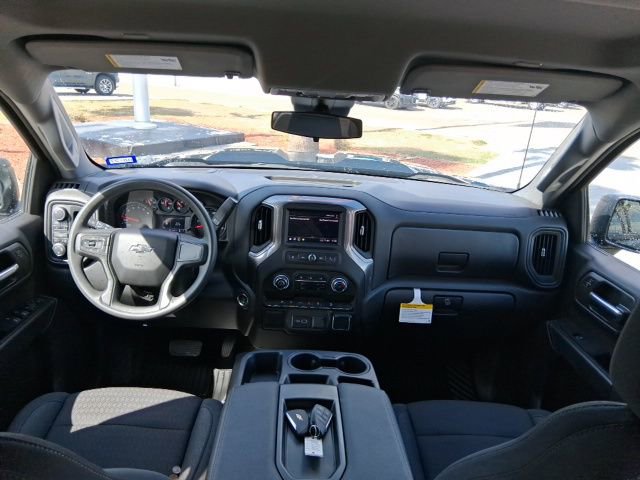 Used 2025 Chevrolet Silverado 1500 Custom Trail Boss w/ Dark Appearance Package AWD/4WD image 11