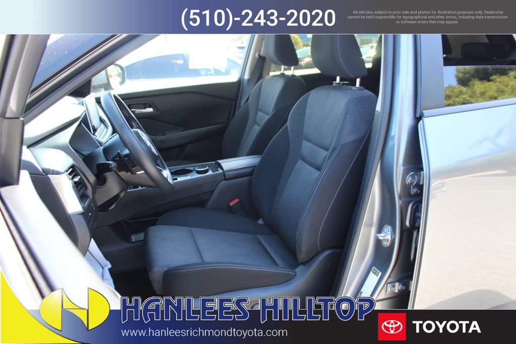 Used 2024 Nissan Rogue SV AWD/4WD image 13