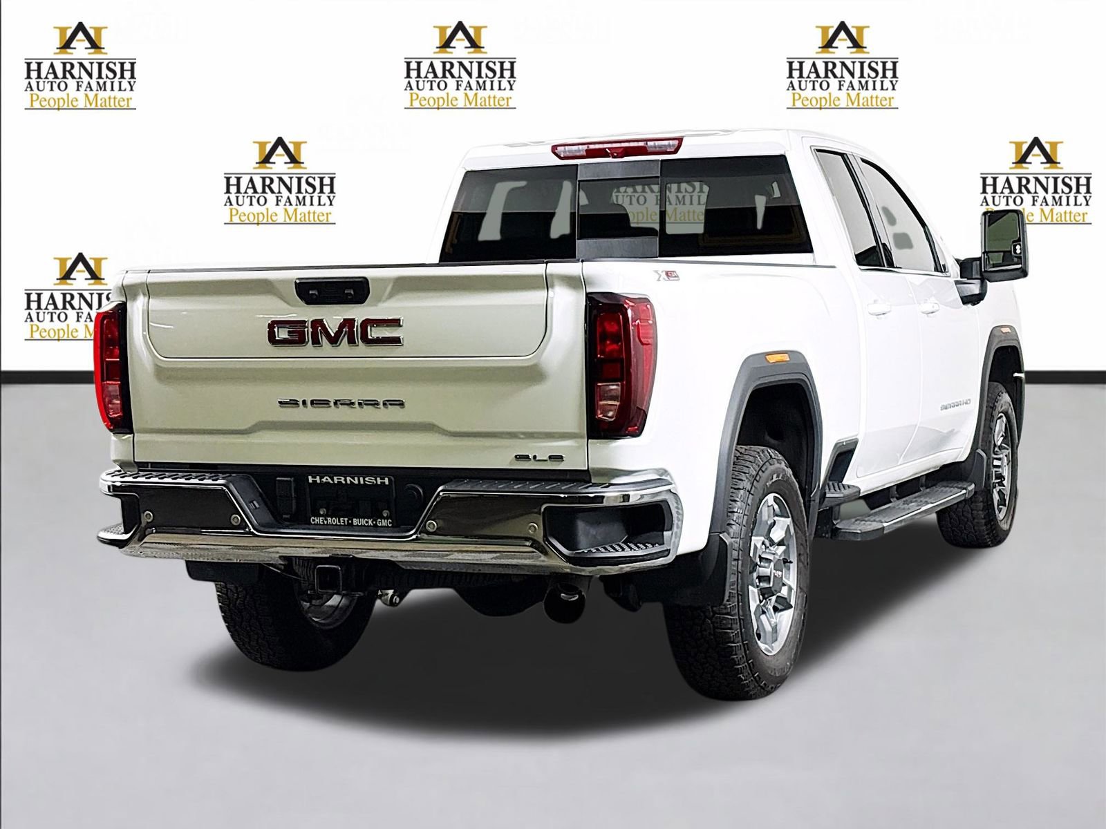 Used 2025 GMC Sierra 2500 SLE w/ SLE Value Package; AWD/4WD image 9