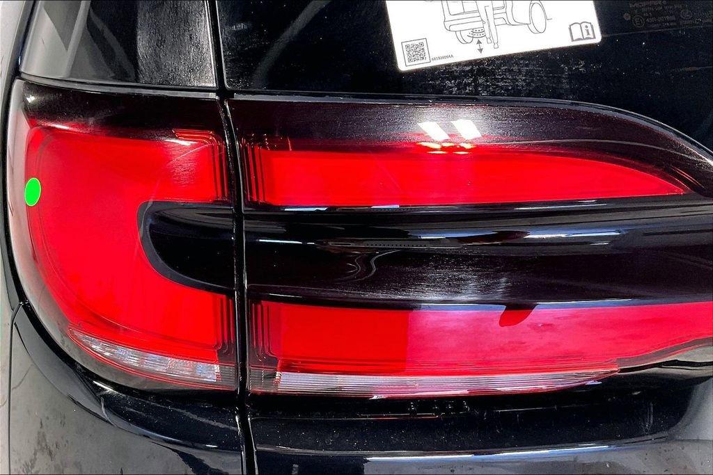 New 2026 Chrysler Pacifica Limited w/ S Appearance Package image 32