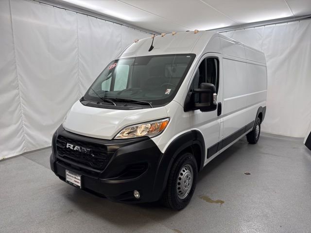 Used 2025 RAM ProMaster 2500 w/ Convenience Group image 12