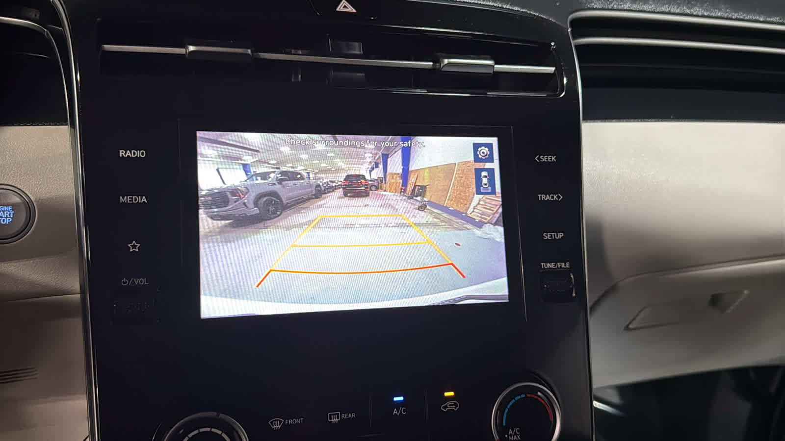 Used 2023 Hyundai Tucson SEL AWD/4WD image 16