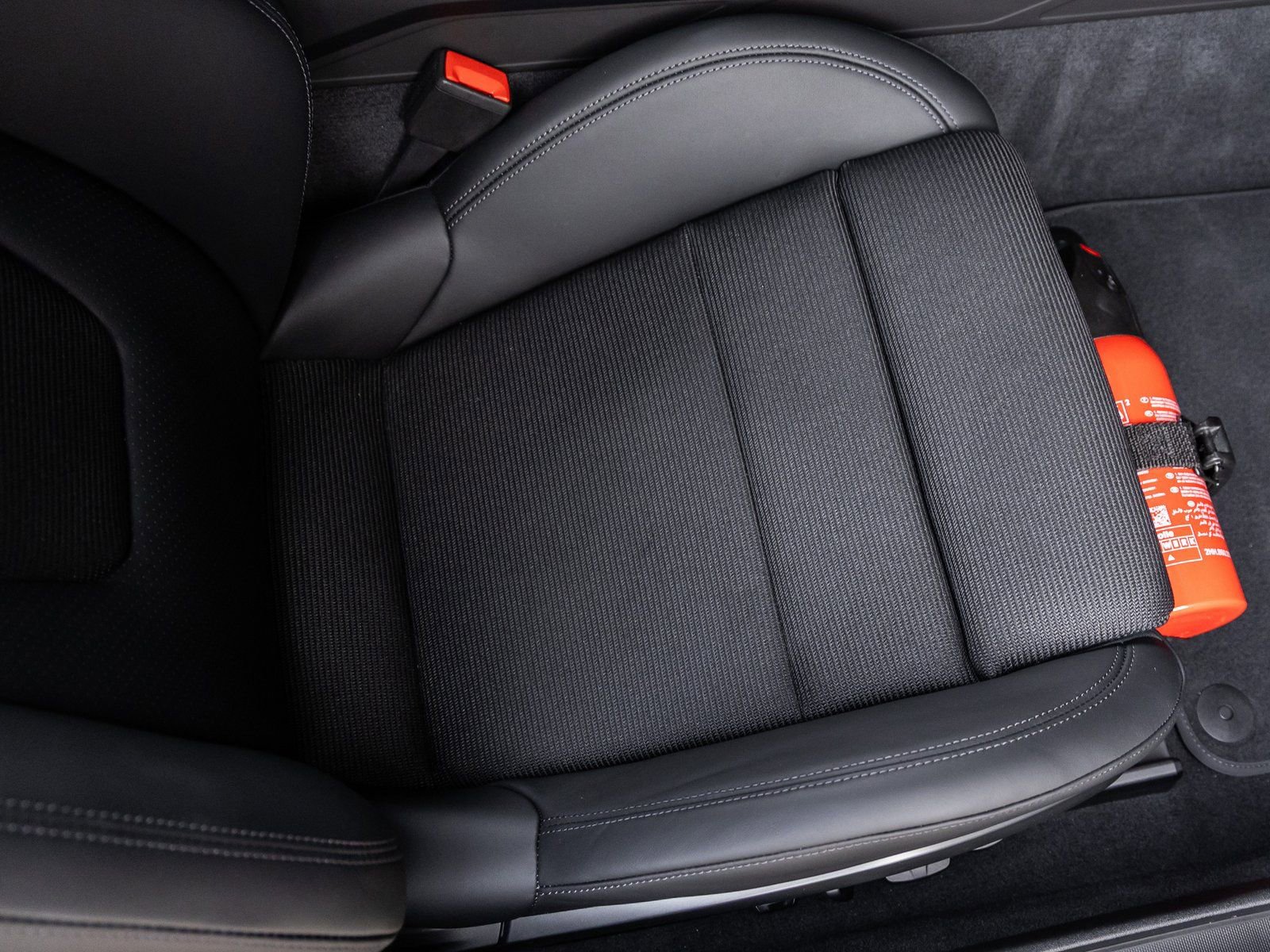 Certified 2025 Porsche 911 GT3 image 46