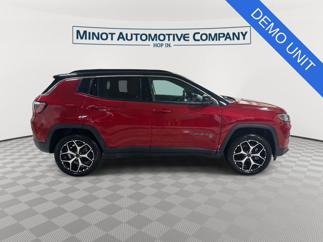 New 2026 Jeep Compass Limited image 9