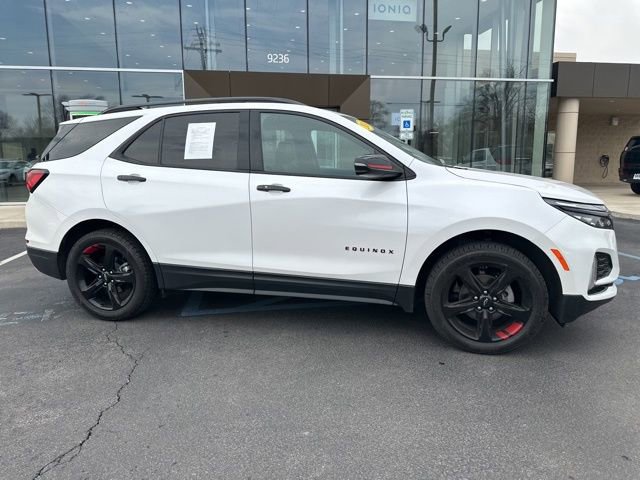 Used 2024 Chevrolet Equinox Premier w/ Redline Edition image 9