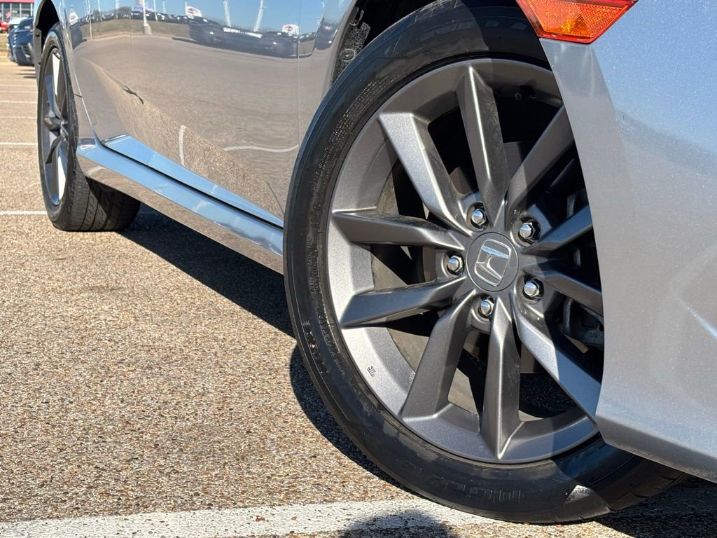 Used 2019 Honda Civic EX image 2