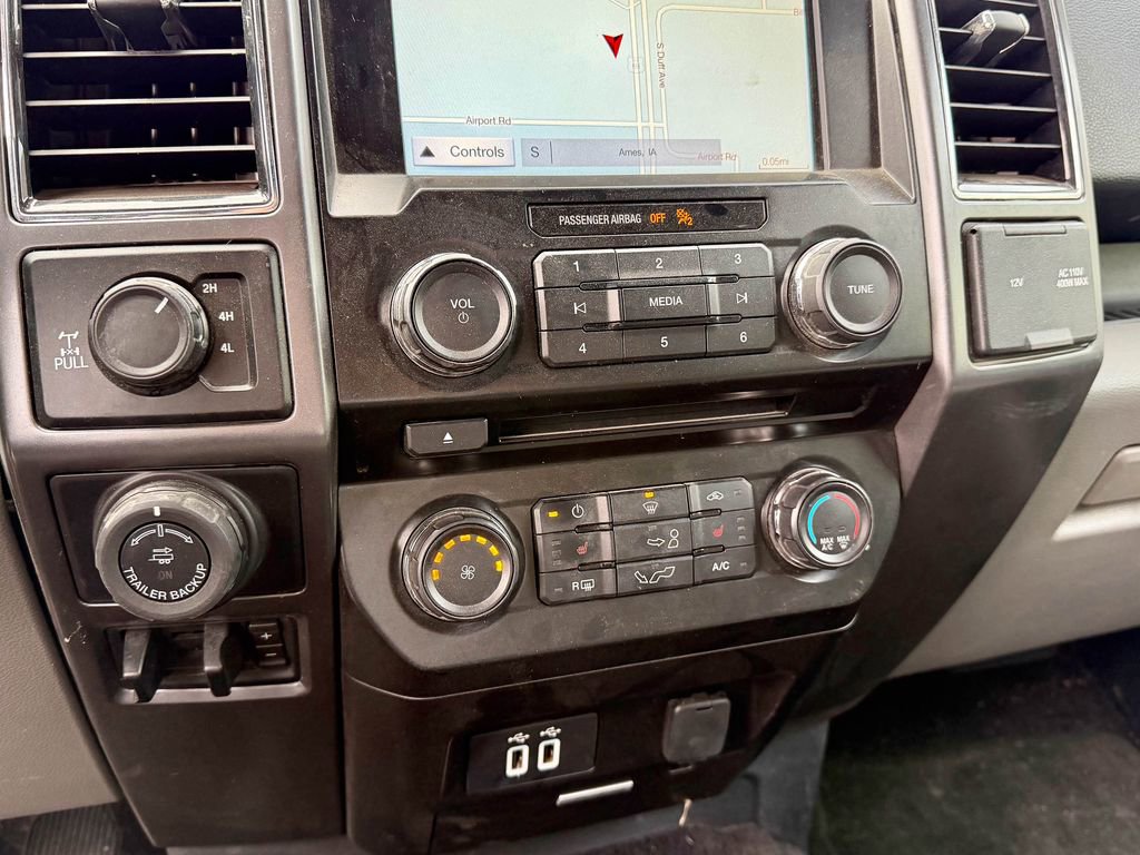 Used 2017 Ford F150 XLT w/ Equipment Group 302A Luxury image 22