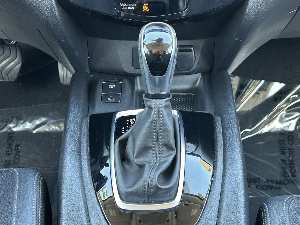 Used 2022 Nissan Rogue Sport SL image 15