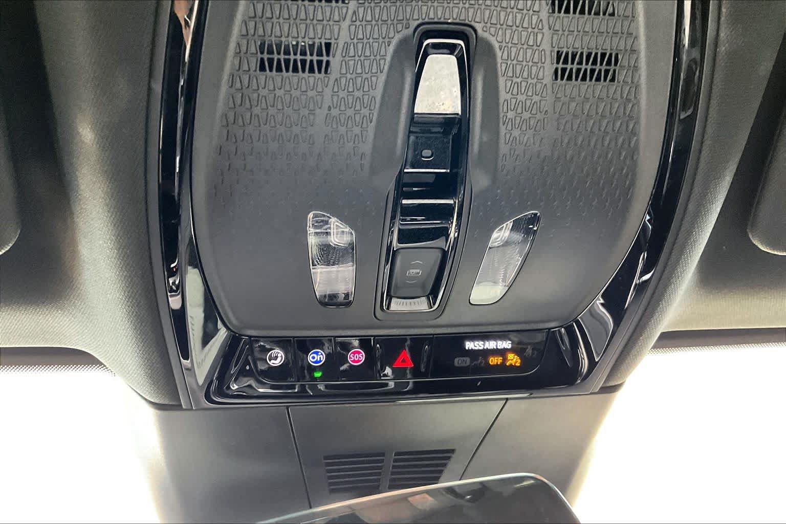 Used 2025 Cadillac Lyriq Luxury RWD image 32