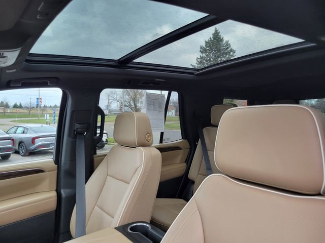 Used 2023 Chevrolet Tahoe Premier w/ Premium Package image 11