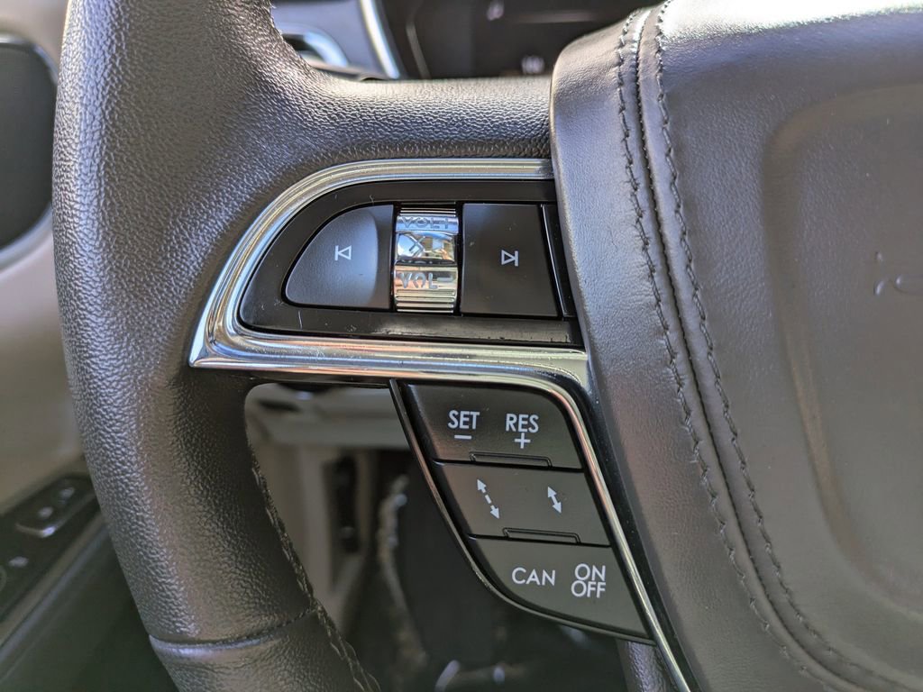 Certified 2020 Lincoln Continental Standard image 25