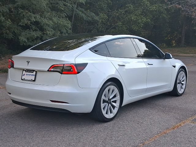 Used 2023 Tesla Model 3 Standard Range RWD image 5