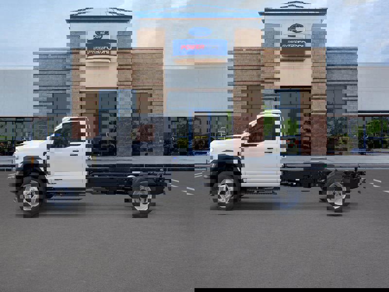 New 2026 Ford F550 4x4 Regular Cab Super Duty image 5