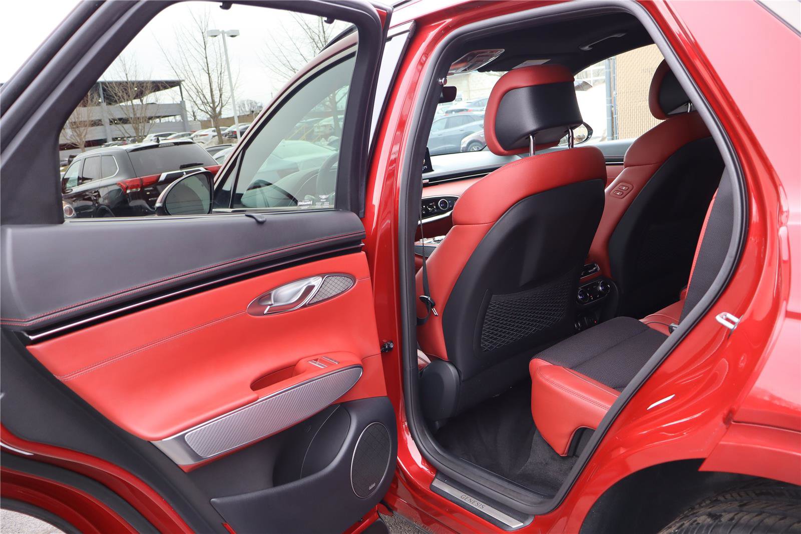 Used 2023 Genesis GV70 2.5T w/ Sport Prestige Package image 26