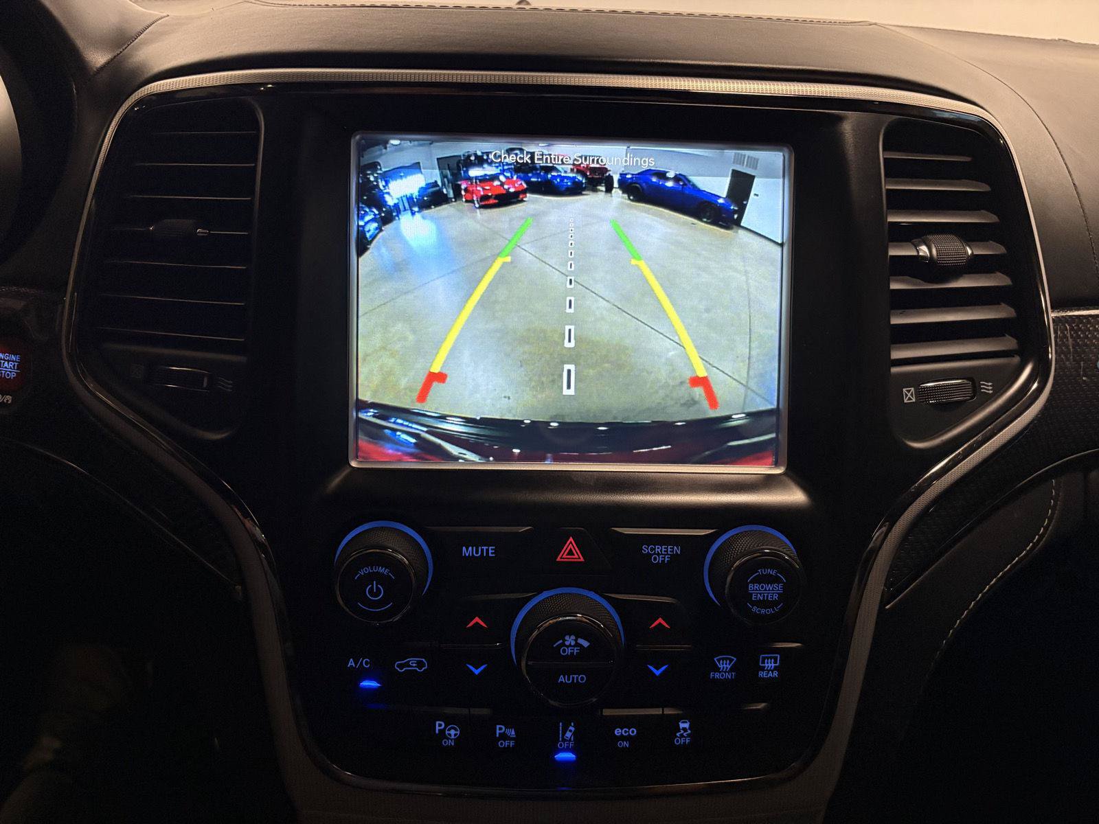 Used 2018 Jeep Grand Cherokee Trackhawk AWD/4WD image 21