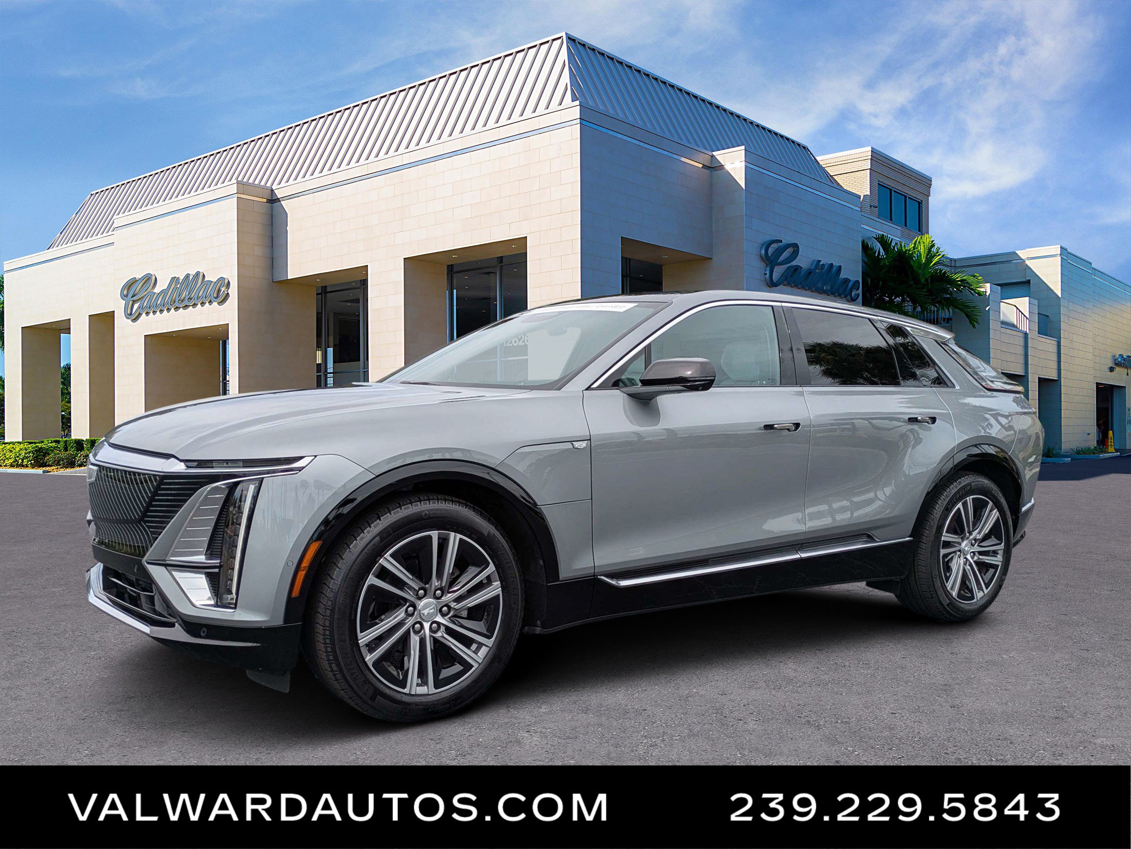 Certified 2024 Cadillac Lyriq Luxury RWD image 1