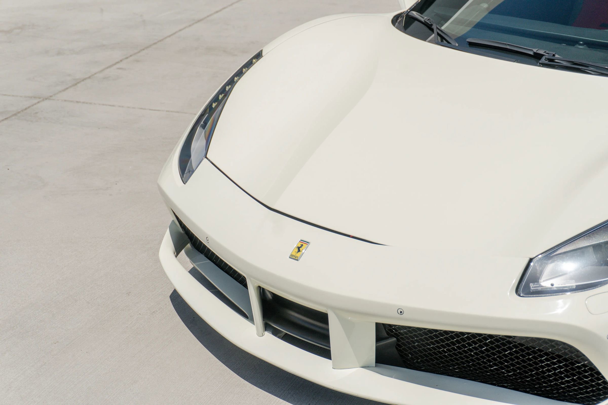 Used 2018 Ferrari 488 GTB RWD image 23