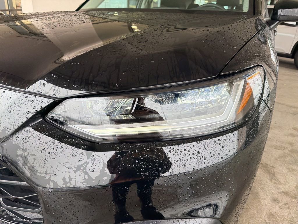 Certified 2024 Honda HR-V LX image 9