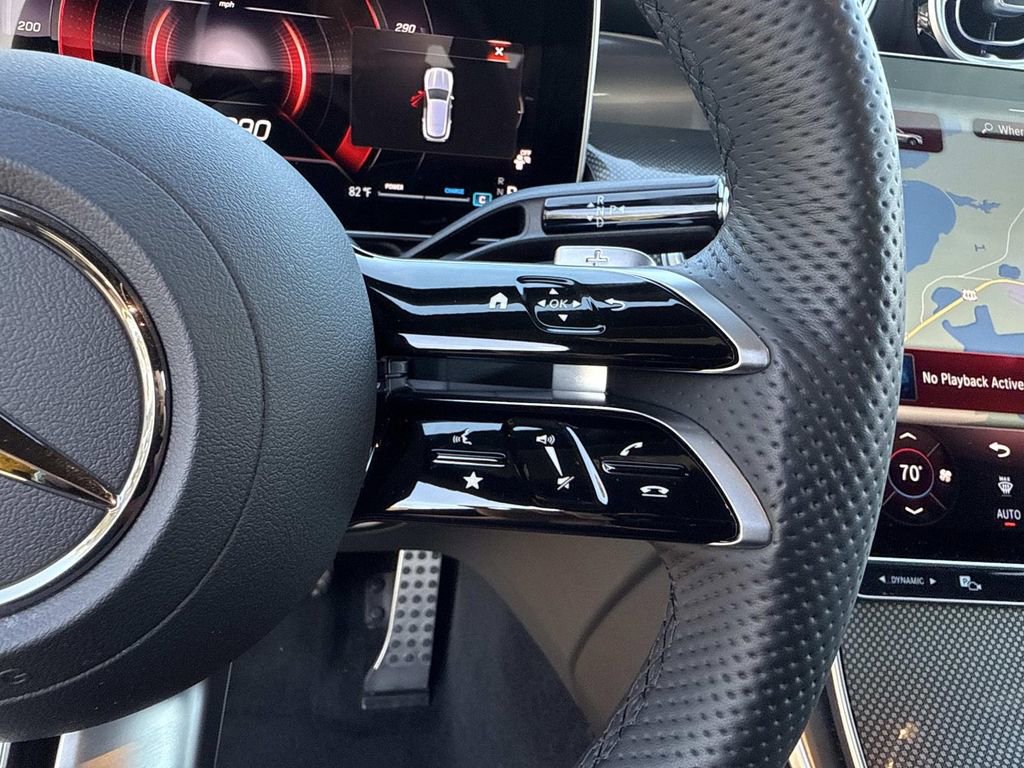 Used 2025 Mercedes-Benz GLC 300 4MATIC image 30