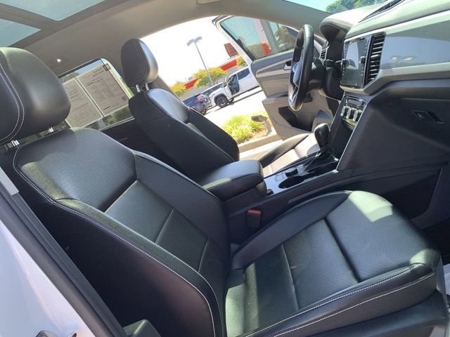 Used 2022 Volkswagen Atlas SEL R-Line AWD/4WD image 14