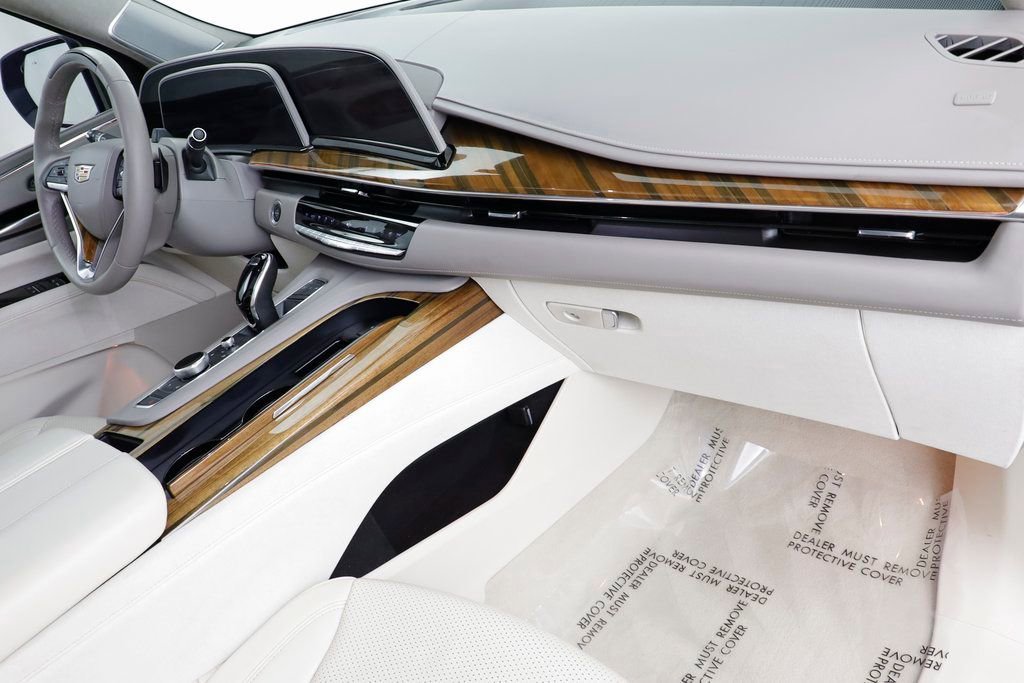 Used 2024 Cadillac Escalade Sport Platinum w/ LPO, ONYX Package image 25