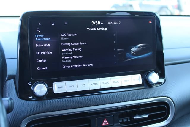 Used 2022 Hyundai Kona Limited w/ Cargo Package FWD image 28