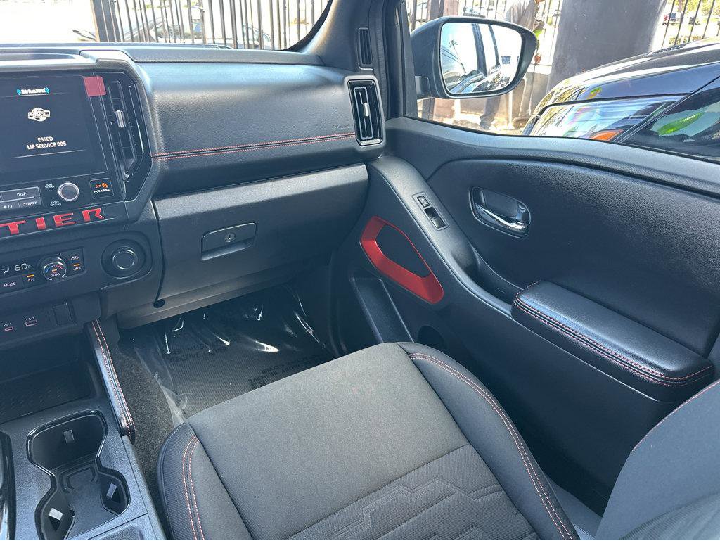 Used 2025 Nissan Frontier PRO-4X w/ Interior Protection Package image 18