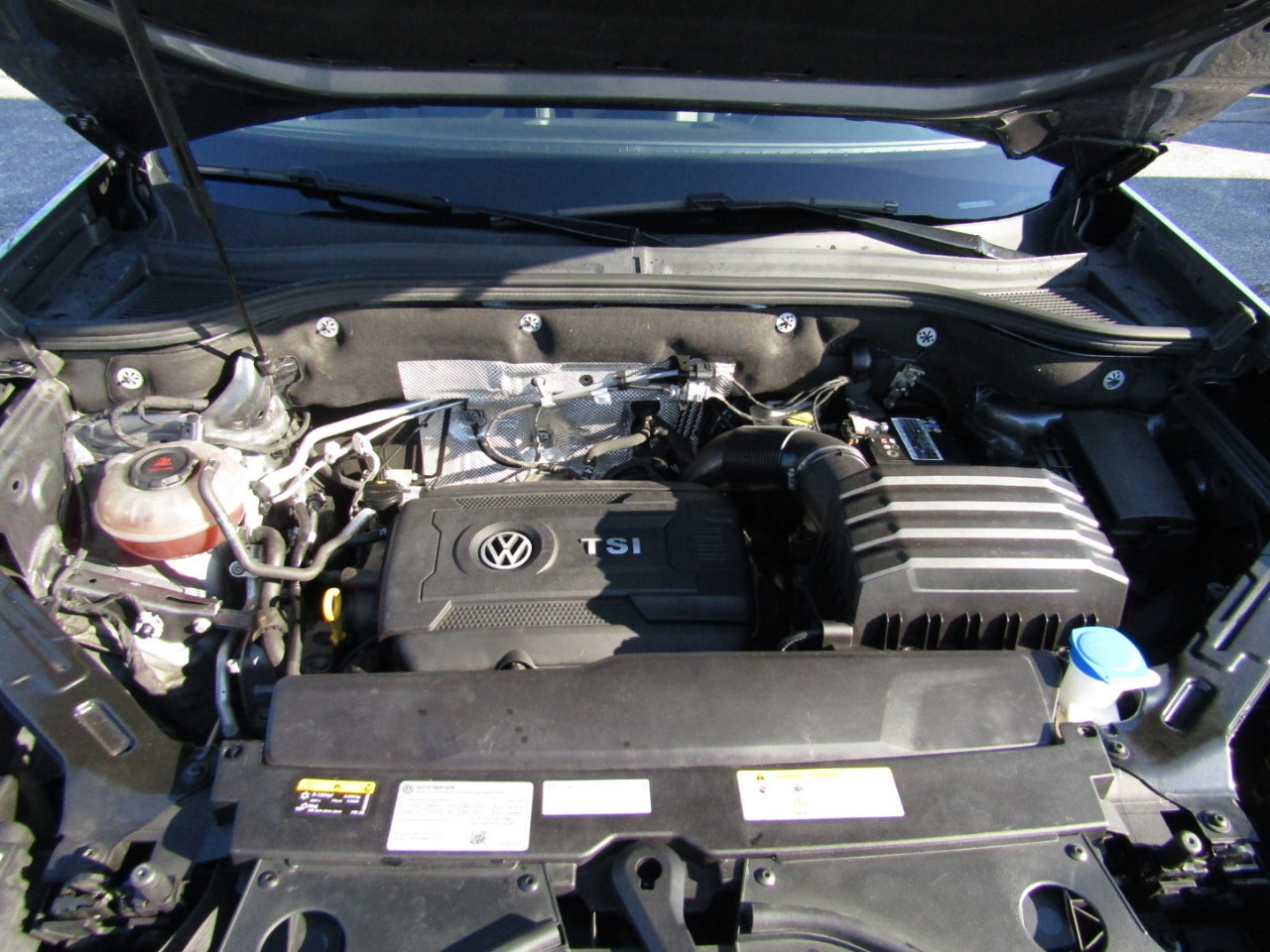 Used 2022 Volkswagen Atlas SE image 33