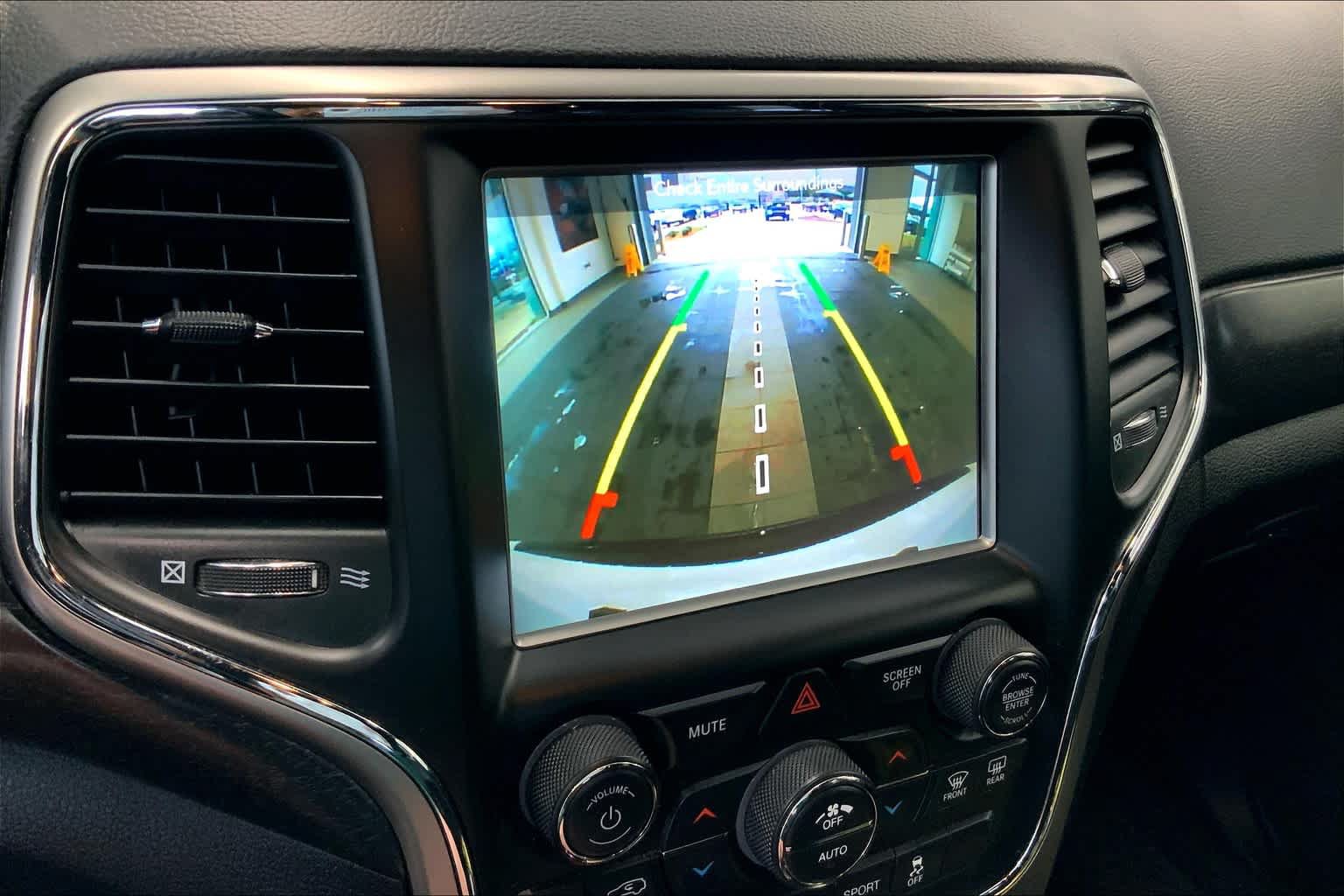 Used 2018 Jeep Grand Cherokee Altitude RWD image 25