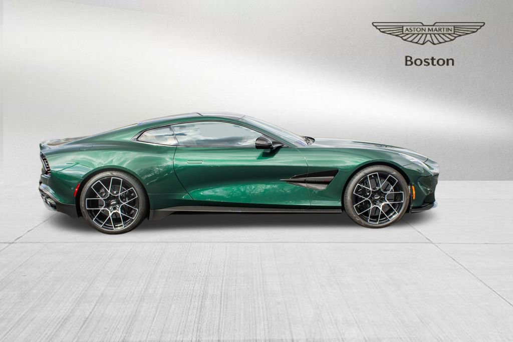 New 2025 Aston Martin Vanquish image 2