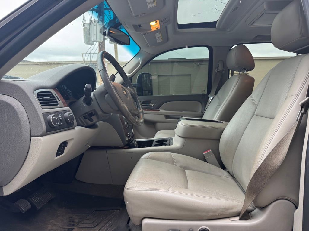 Used 2013 Chevrolet Silverado 3500 LTZ w/ LTZ Plus Package image 17