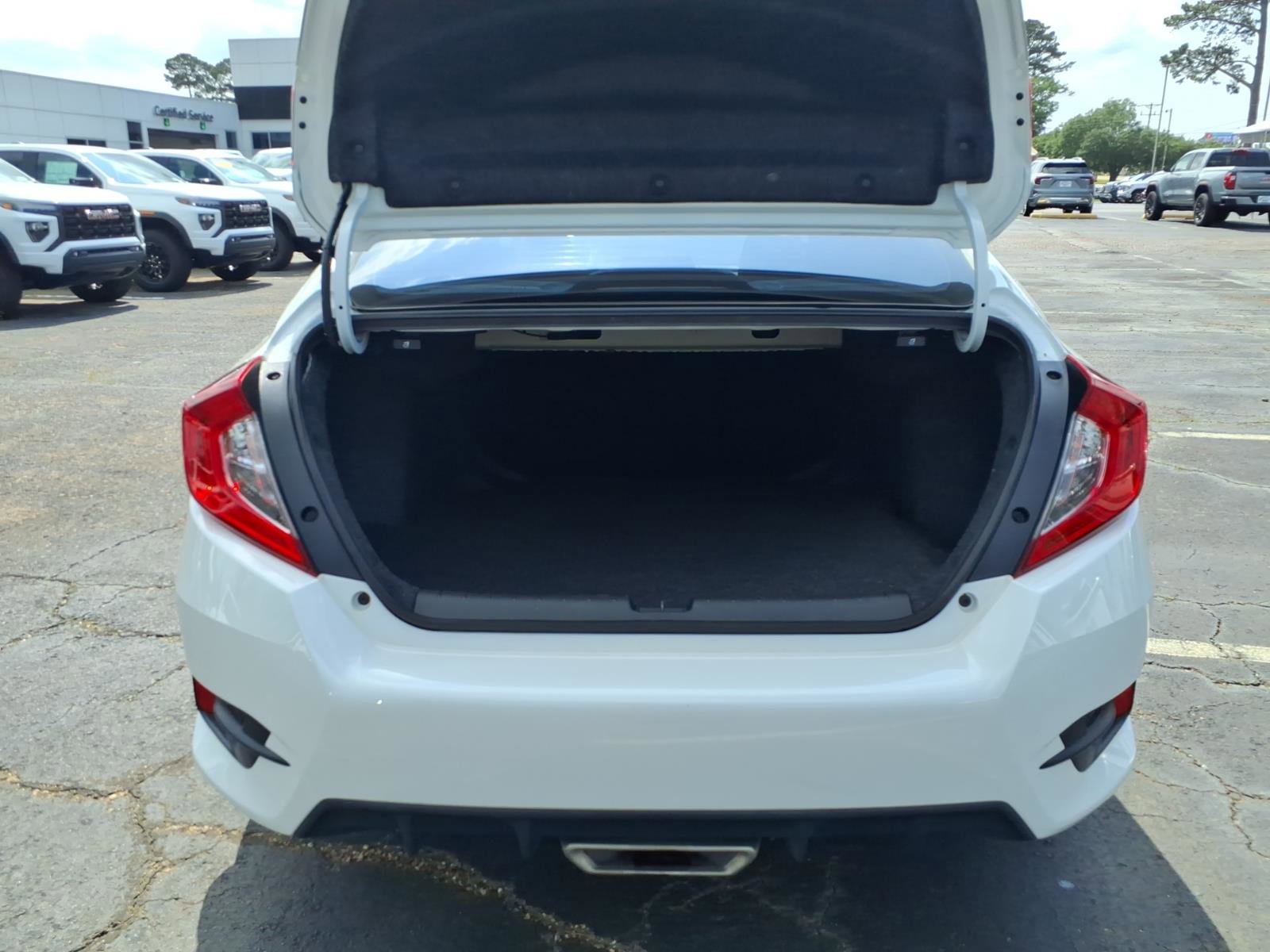 Used 2021 Honda Civic Sport image 5