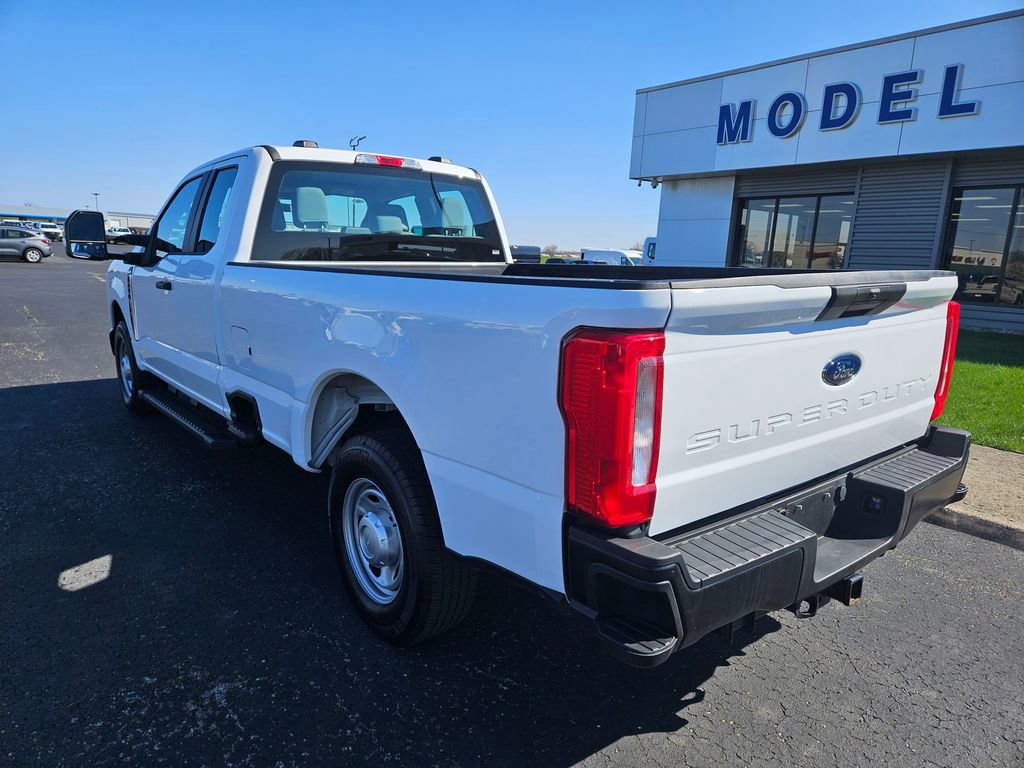 Used 2024 Ford F250 XL RWD image 9