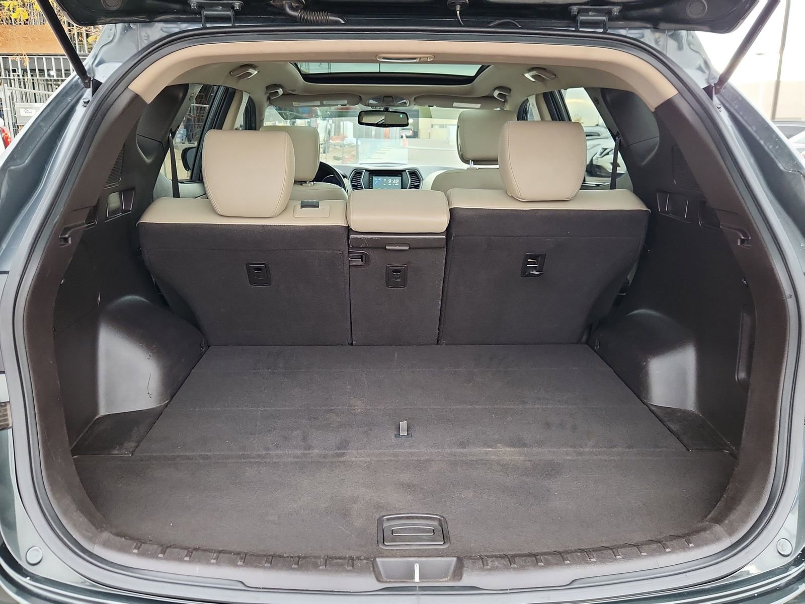 Used 2014 Hyundai Santa Fe Sport w/ Technology Package 04 image 11