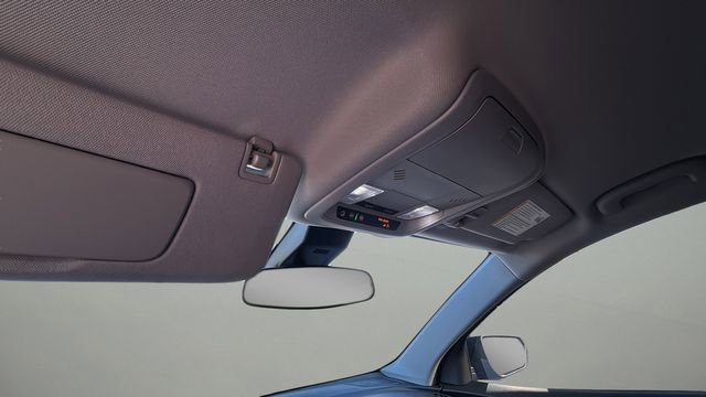Used 2023 Chevrolet Equinox LT FWD image 27