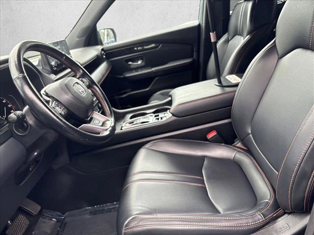 Used 2023 Honda Pilot TrailSport image 12
