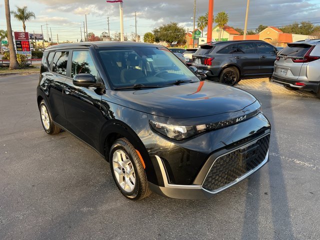 Certified 2024 Kia Soul LX w/ Option Group 015 image 3