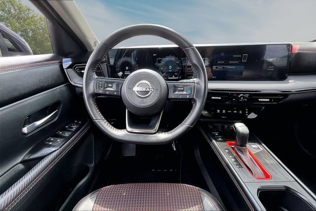 Certified 2025 Nissan Kicks SR AWD/4WD image 8