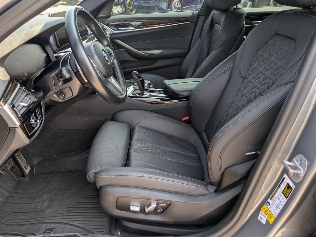Used 2023 BMW 530i w/ M Sport Package RWD image 11